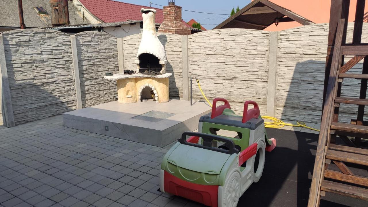 Vila Lexus Veľký Meder Kültér fotó