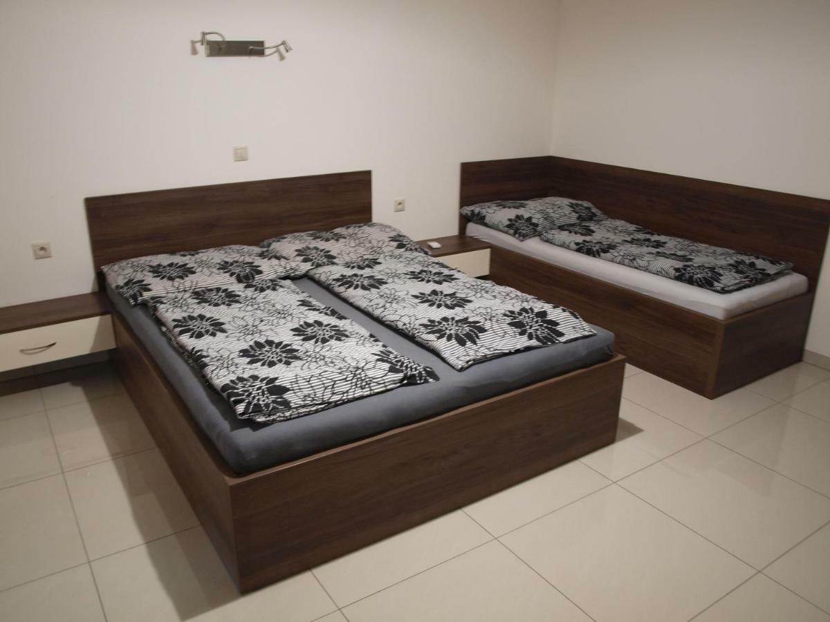 Vila Lexus Veľký Meder Kültér fotó